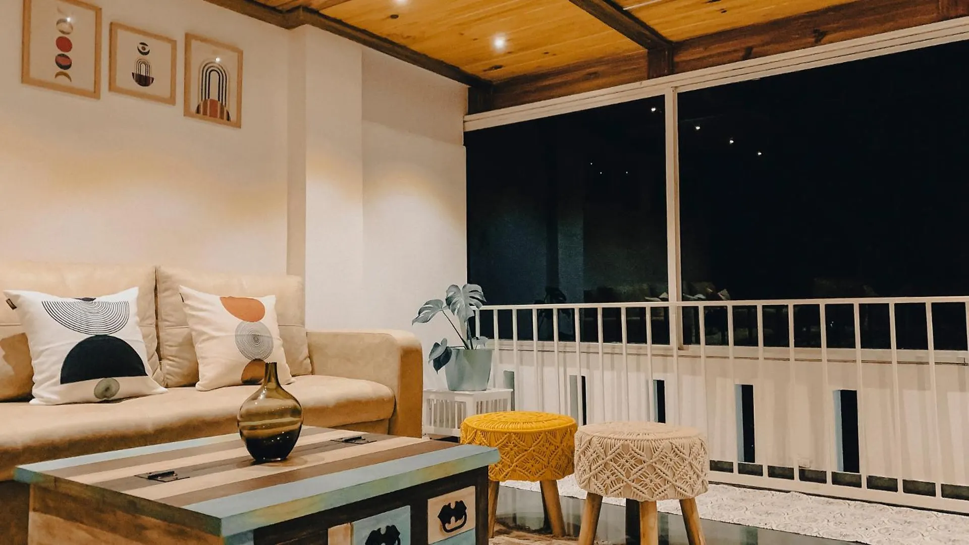 Pine Beach House Alappuzha Guest house