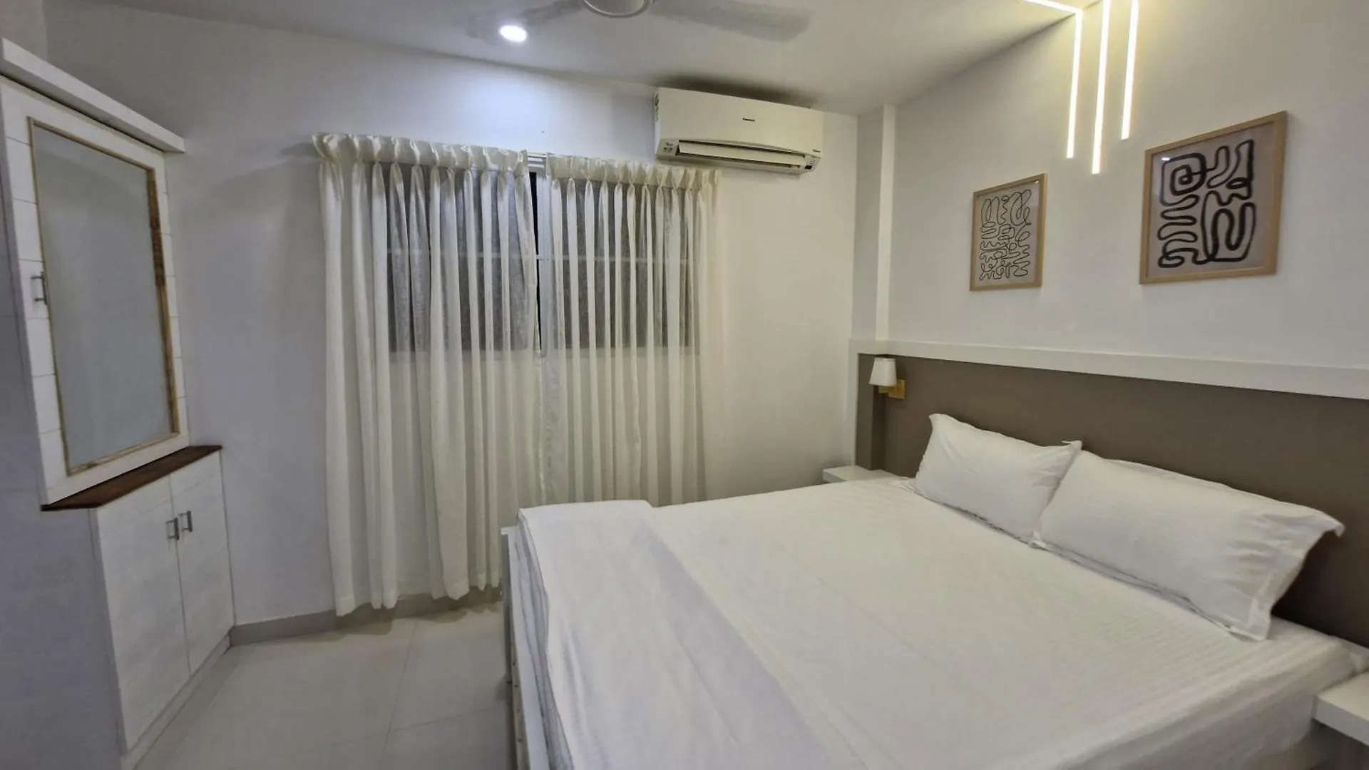 Pine Beach House Alappuzha India